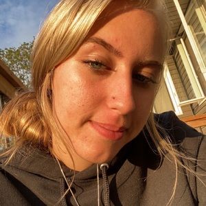 Meet your Posher, Bailey